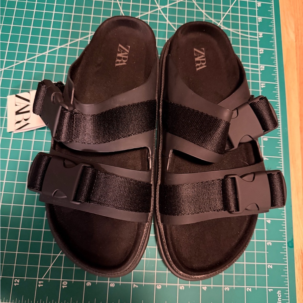 Zara Black Open-Toe Chunky Sandals